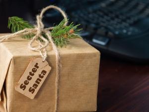 “No act of kindness, no matter how small, is ever wasted.” This quote from Aesop—an ancient Greek storyteller who is usually known for his famous collection, Aesop’s Fables—has inspired three Niverville residents to reach out to their community in search people in need this holiday season.