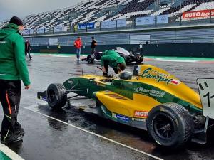 Richert had to navigate some difficult weather conditions on race day.
