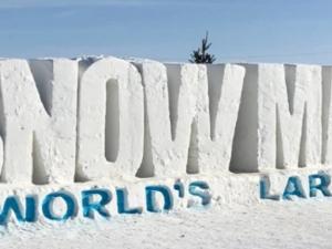 For the third winter in a row, A Maze in Corn north of St. Adolphe is unveiling its seasonal snow maze. 