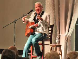 Guest speaker Tom Jackson regales the audience.