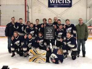 Back: Cam Funk (coach), Landon Nickel, Cole Kwiatkowski, Cole Williams, Caiden Britten, Evan Groening (captain), Al Ouimet (coach), Finley Nurse, Noah Ouimet, and Steve Wolski (coach). Front: Hailey Claydon, Carter Kenning, Joshua Smeltz, Logan Wolski, Derek Plett, and Jace Woytowich (goalie).