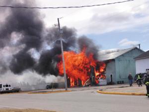 A warehouse in Niverville burns