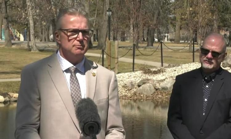 AMM President Kam Blight and Justice Minister Kelvin Goertzen.