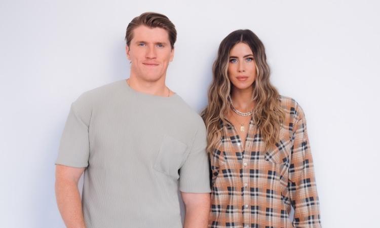 The Reklaws, a.k.a. brother/sister duo Jenna and Stuart Walker, will he headline the Niverville Olde Tyme Country Fair this summer.