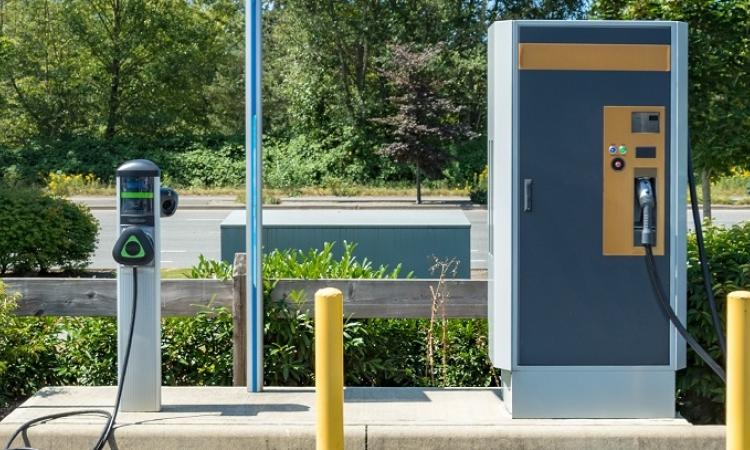 The Town of Niverville will be installing two Level 2 electric vehicle charging stations at the Niverville Community Resource & Recreation Centre (CRRC), which will allow four vehicles to charge at one time.