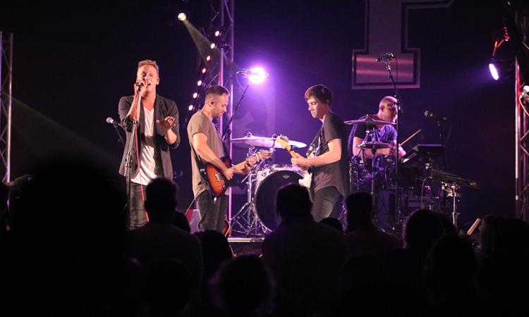 The Color performs at last year’s Welcome Week concert.