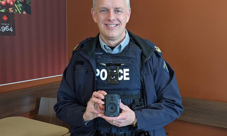 In 18 months or less, RCMP staff across the country will have one more tool on their toolbelt to help solve crime: body cameras. Manitoba’s official rollout of the new device began on November 22 with the Steinbach detachment. In that city, 33 officers are already using the cameras.