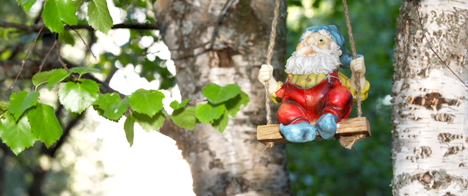 To help mark Niverville’s fiftieth year since incorporation, the Niverville Communities in Bloom (NCIB) committee is hosting the Better Gnomes and Garden Tours on Saturday, July 27 from 11:00 a.m. until 3:00 p.m.