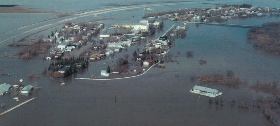 The flooding of Ste. Agathe in 1997.