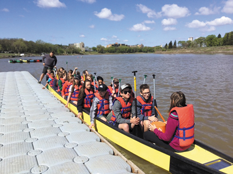 1 Panthers Paddle To Third In Dragon Boat Challenge Pic 2