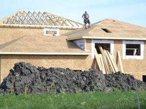 Making good on an election promise, the provincial government has announced its intention to alter current legislation in favour of a one-to-one ratio of apprentices to journeypersons throughout the construction industry.