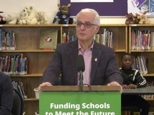 Nello Altomar, the Minister of Education, speaks on February 1.