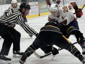 A couple of defensive zone breakdowns cost the Niverville Nighthawks on Wednesday night at the CRRC as they fell 5–3 to the Neepawa Titans in a seesaw affair.