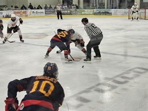  The Niverville Nighthawks played an excellent first 40 minutes on Saturday night at the CRRC, but they faltered late in the game to fall 5–4 in overtime to the Winkler Flyers.