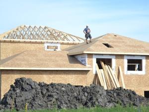 Home construction in Niverville.