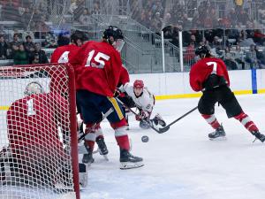 The Niverville Nighthawks lost for the first time this season, dropping a game on the road Tuesday night after being blitzed 5–1 by the Selkirk Steelers.