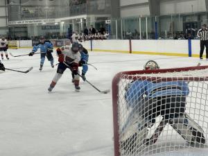 The Niverville Nighthawks kicked off their 2024–25 campaign in style with a massive 4–1 win over the Winnipeg Freeze on Friday night at the CRRC.