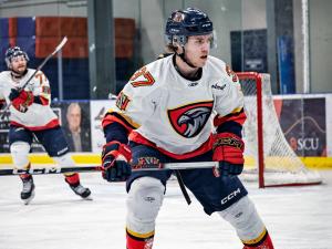 The Niverville Nighthawks bounced back from a loss last week with a big Friday night win at home over the rival Selkirk Steelers, a team with whom they’re battled for a playoff spot.