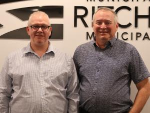 Incoming CAO Shane Ray alongside outgoing CAO Mitch Duvall.