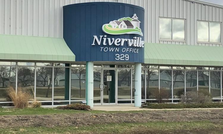  In mid-November, Niverville’s council huddled around the planning table for another long annual planning session.
