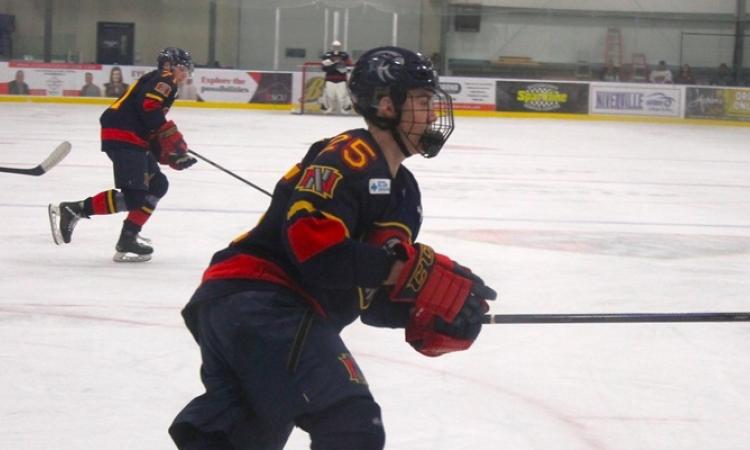  The Niverville Nighthawks battled hard on Saturday night on the road but were ultimately dispatched 2–1 in a nailbiter at the hands of the Selkirk Steelers.