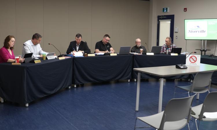 Niverville's council meets in April to release the upcoming year's budget.