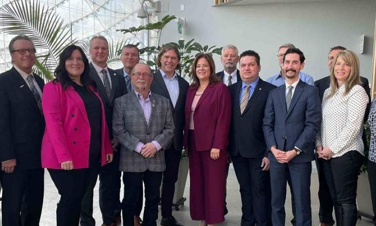 On February 24, Manitoba Premier Heather Stefanson and Municipal Relations Minister Andrew Smith announced the rollout of an additional 28 percent, or $47 million, in municipal funding this year.