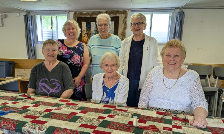 The Niverville United Church quilting group.