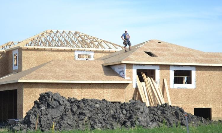 Home construction in Niverville.