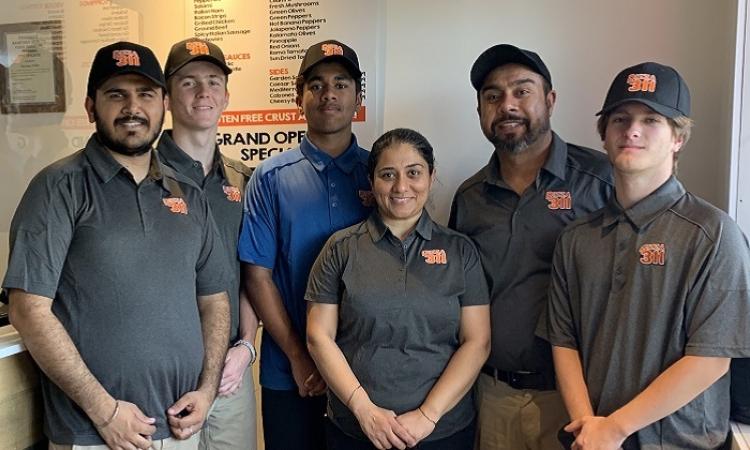 After working in the pizza industry for more than 20 years, Varinder Ghuman has opened Niverville’s newest pizza restaurant: Pizza 311. 