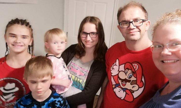 An Unrau family selfie: Hailey, Ryan, Kelsey, Ashley, Joe, and Sherry.
