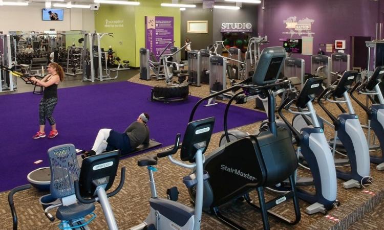 Anytime Fitness boasts a large selection of exercise equipment.