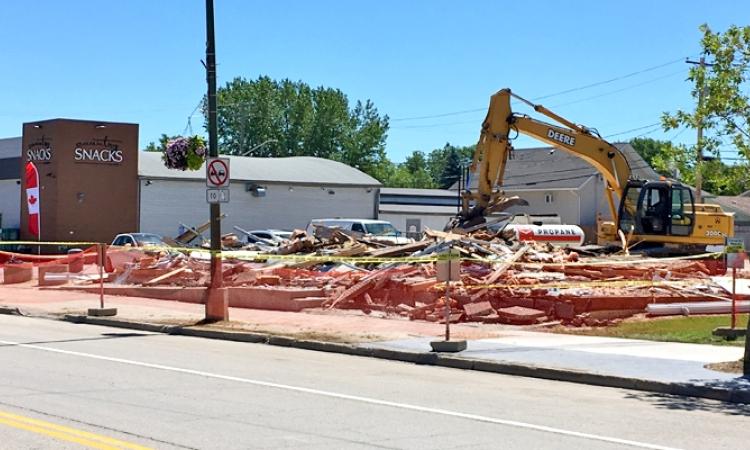 The building at 166 Main Street Niverville is no more