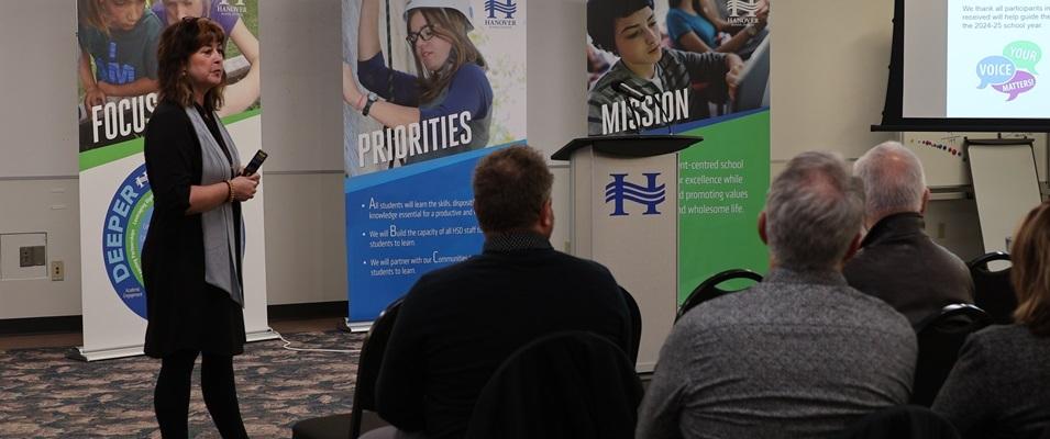 HSD superintendent Shelley Amos addresses stakeholders at public meeting.