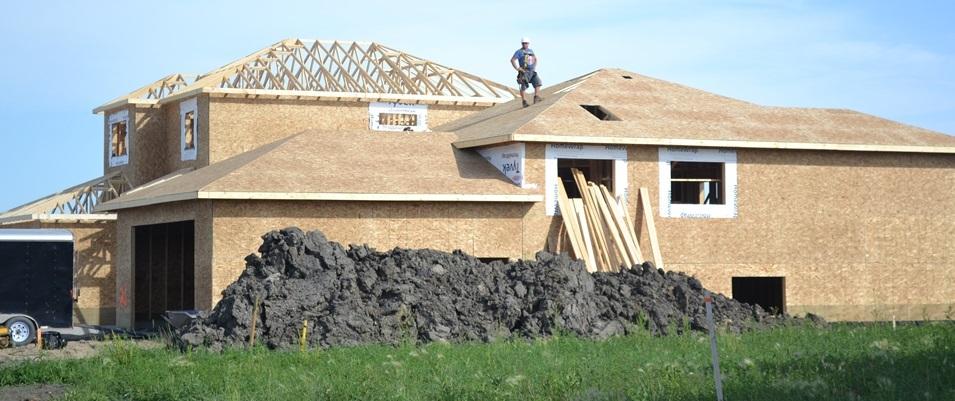 Making good on an election promise, the provincial government has announced its intention to alter current legislation in favour of a one-to-one ratio of apprentices to journeypersons throughout the construction industry.