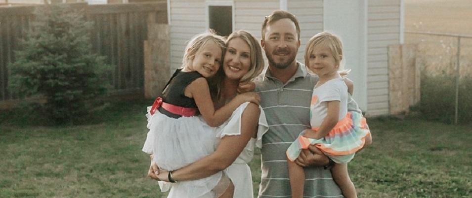 Chelsi Jawa and family.