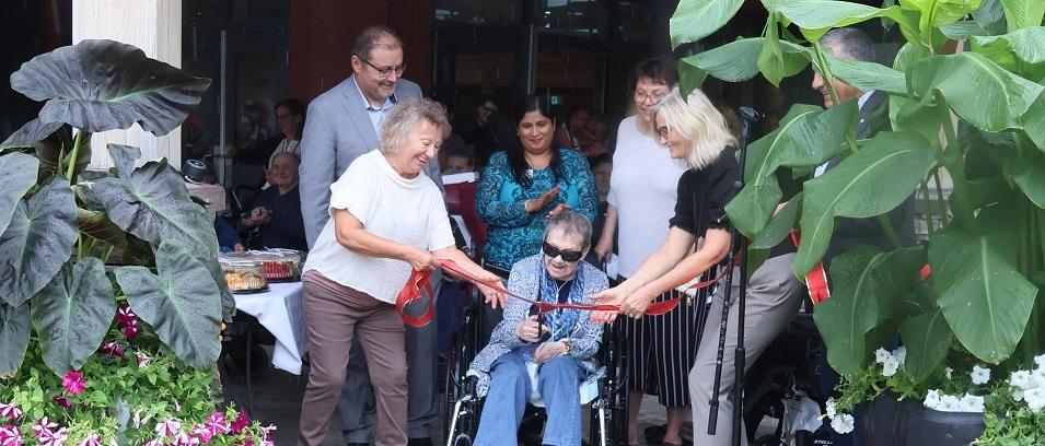 Back: Ken Rempel of Niverville Health and Community Foundation, HLPCH director Shelly Mall, Anne Eastman of the NHHI. Front row: Shirley Hoult, PCH resident Rita, Bonny Friesen, and MP Ted Falk.