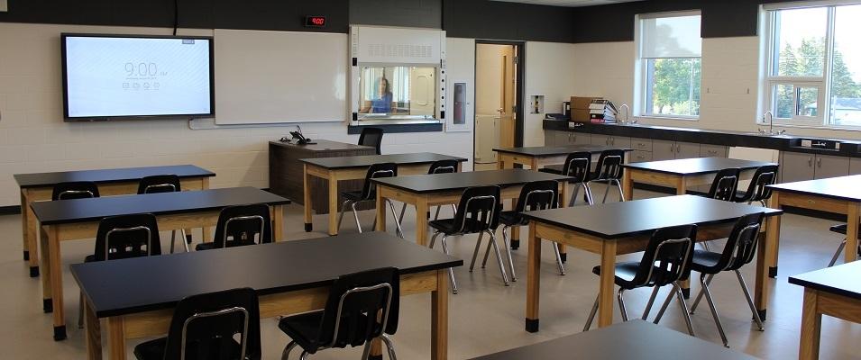 A group of Niverville educators are the recipients of this year’s annual Teaching and Professional Learning Opportunity Grant provided by the Hanover School Division (HSD).