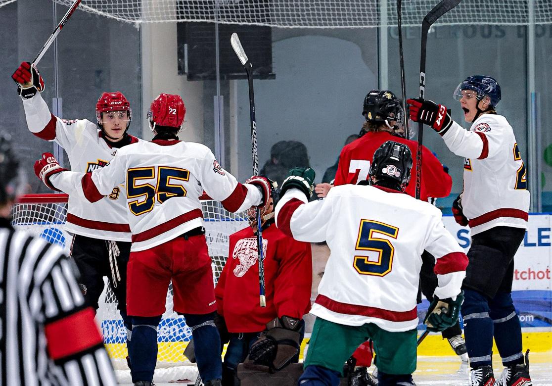 The Niverville Nighthawks improved to a perfect 4–0 on the preseason with a 4–3 overtime win over the Selkirk Steelers at the CRRC on Wednesday evening.