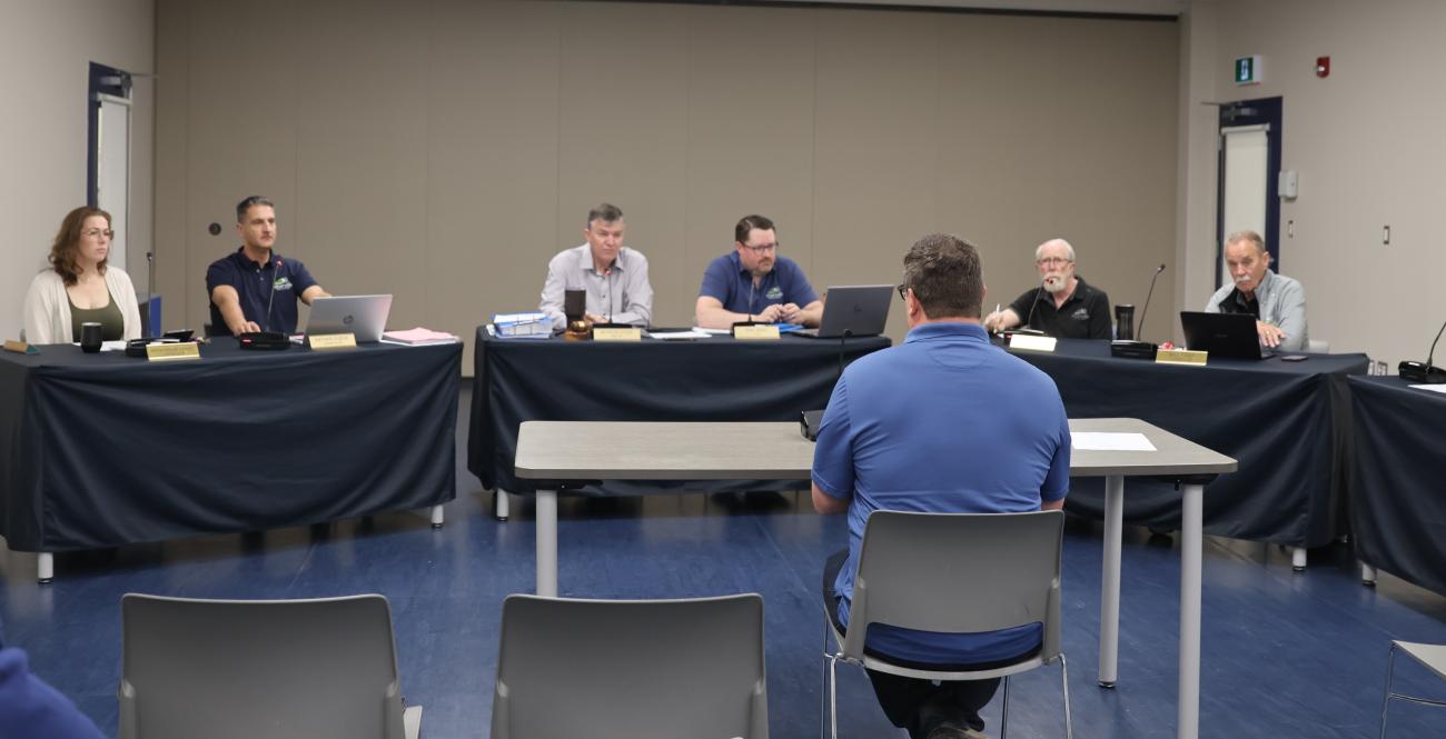 Brian Stasynec from Rural Connections Manitoba makes a presentation to Niverville's council.